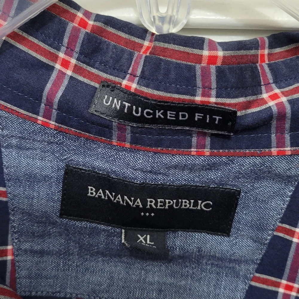 Banana Republic Men's Navy and Pink Checkered Shirt Long Sleeve